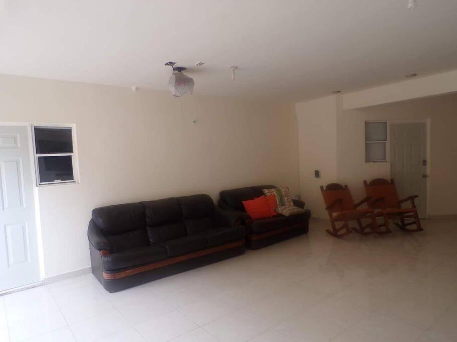 Bonito departamento 22 cerca de la zona comercial del vado del rio Hermosillo Exterior foto